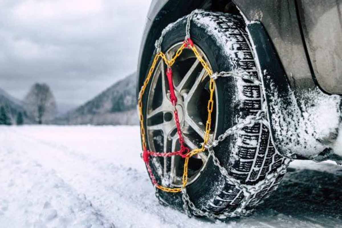 راهنمایی و رانندگی در روزهای برفی و بارانی