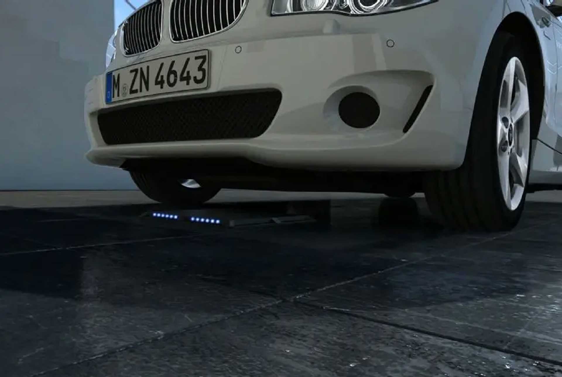 سیستم شارژ وایرلس خودروهای برقی BMW